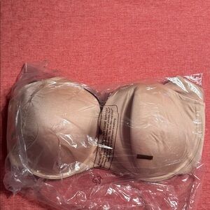 Barely Breezie t-shirt bras set of 2. 1 black and 1 nude. New in package. 38 DD